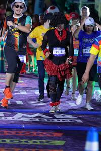 BIB: 4015, 493
                            <button type="button" onclick="openModal(26239149)" class="btn btn-primary btn-sm float-right btn-popup" data-toggle="modal" data-target=".modal-high-quality">
                        <i class="fas fa-shopping-cart"></i> Add to Cart
                    </button>
                                            <button type="button" onclick="isThisMe(26239149, true)" class="btn btn-success btn-sm float-right btn-popup btn-isme hidden" data-toggle="tooltip" data-placement="bottom" title="นี่คือรูปของคุณใช่ไหม คลิกที่นี่เพื่อเอาเข้าอัลบั้ม">
                        <i class="fas fa-plus"></i> Add to album
                    </button>
                    <button type="button" onclick="isThisMe(26239149, false)" class="btn btn-warning btn-sm float-right btn-popup btn-isnotme hidden">
                        <i class="fas fa-ban"></i> Remove from album
                    </button>